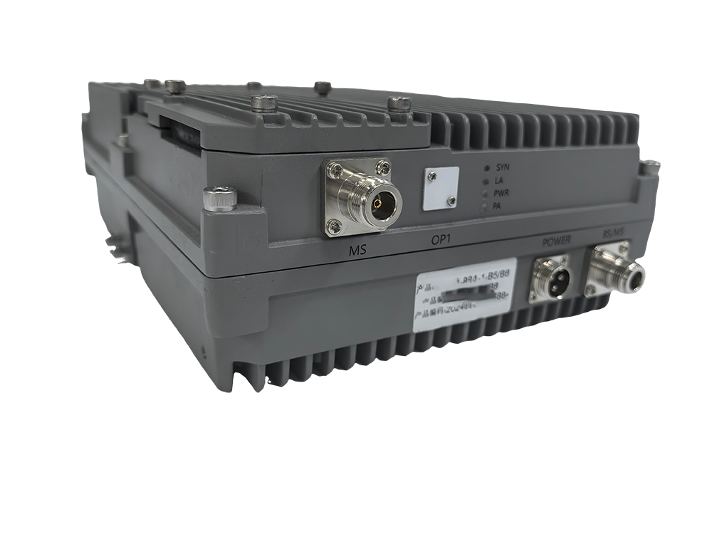  博爱三频手机信号接收器2000㎡